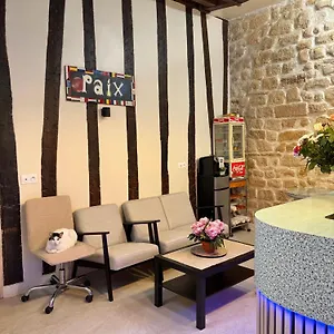 Des Fontaines ** Париж
